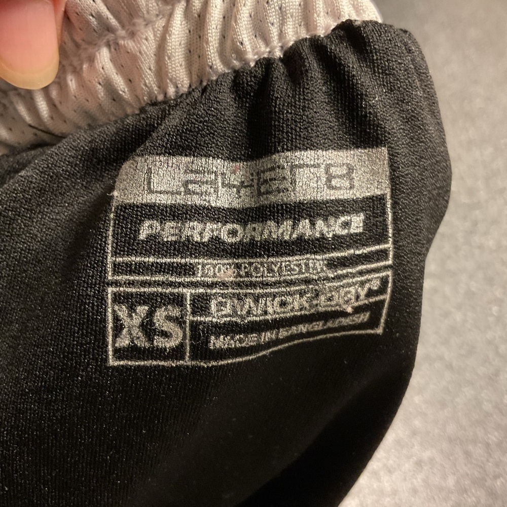 Women Athletic Shorts XS - Picture 4 of 5